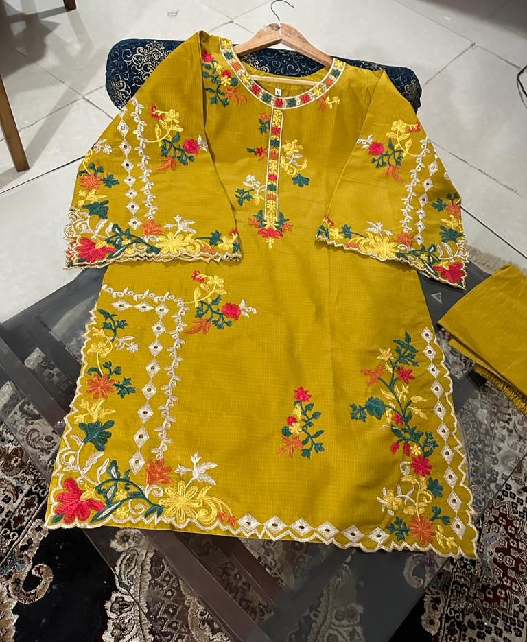 Khaddi Embroidered 2pcs